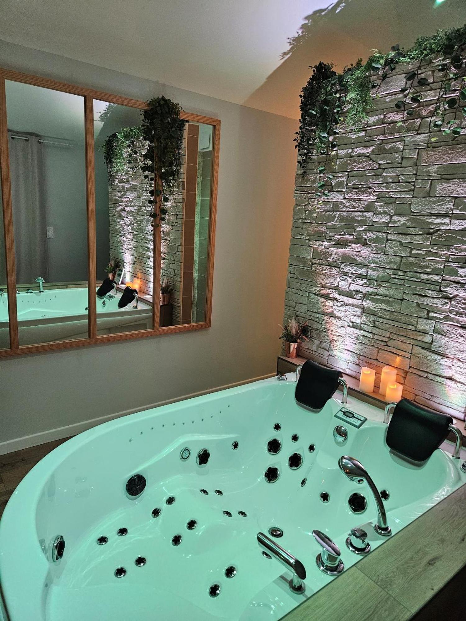 L'Essentiel - Love 5 Etoiles Talmont-Saint-Hilaire Exterior foto